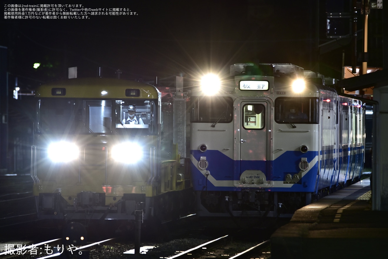 【JR四】定尺レール運搬車9000系が牟岐線初入線の拡大写真