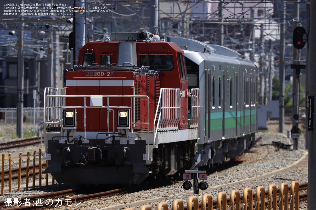 【JR東】HB-E220系2両(HB-E221-7+HB-E222-7)が甲種輸送の拡大写真