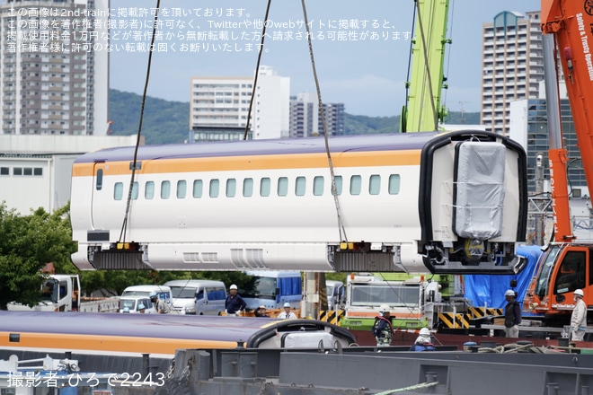 【JR東】E8系G13編成が船積み