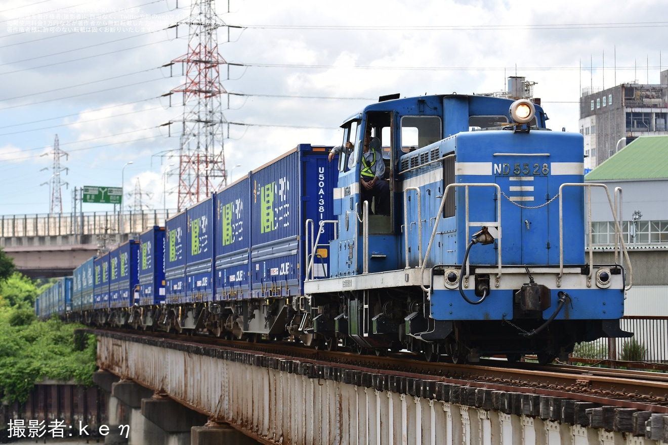 【名臨】ND552-8の東港側へ「おかげさまで60周年」ヘッドマークが取り付けの拡大写真