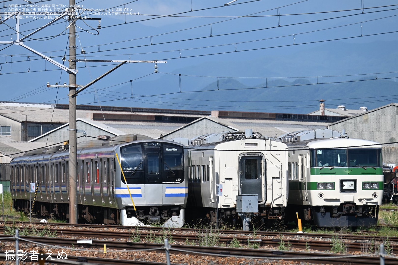 【JR東】185系B6編成が長野総合車両センターの解体線への拡大写真