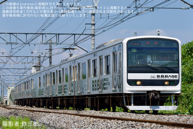 新町～神保原間で撮影された【JR東】209系マリJ1編成「B.B.BASE」が新前橋から返却