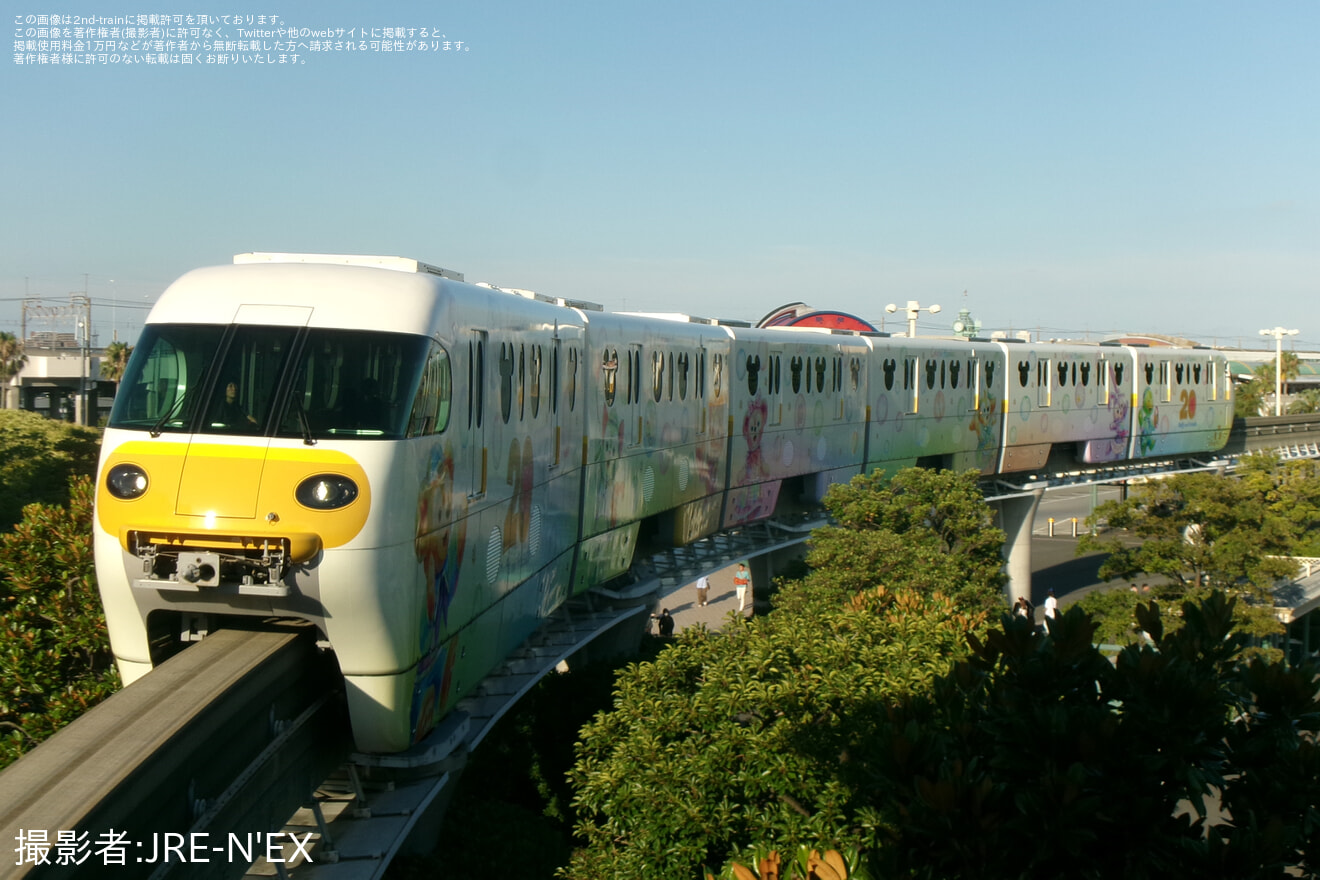 【舞浜リ】「ディズニーリゾートライン車両貸切乗車イベント」開催の拡大写真