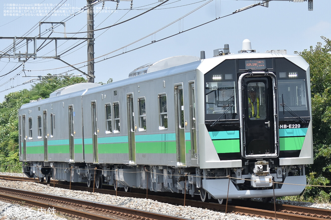 【JR東】HB-E220系HB-E221-7+HB-E222-7が高崎線の本庄へ試運転の拡大写真