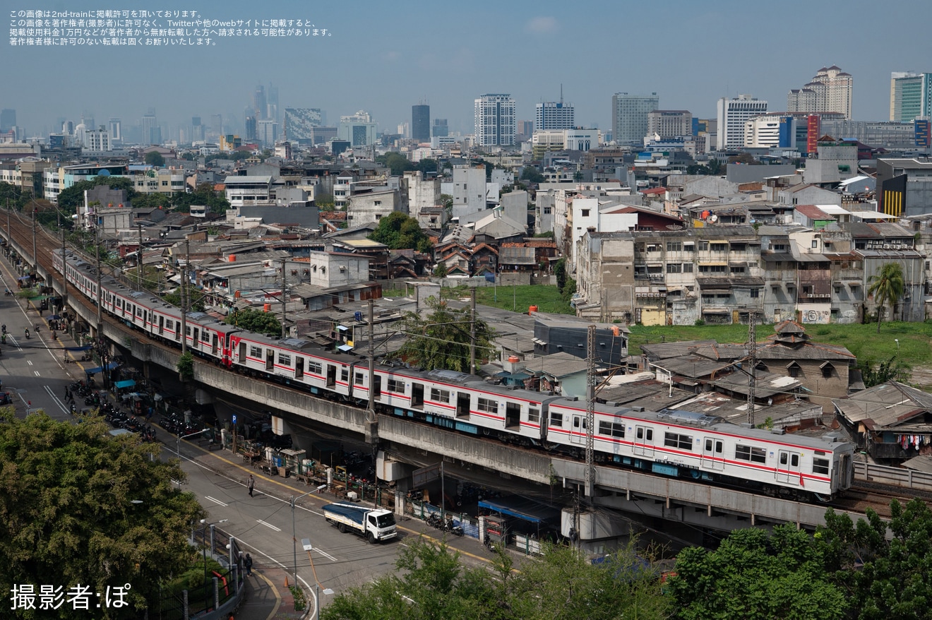 【KCI】元JR東日本の203系マト69編成脱線し救援回送の拡大写真