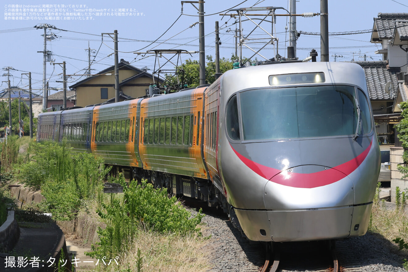【JR四】8000系L4編成が検査を終えて多度津工場出場の拡大写真