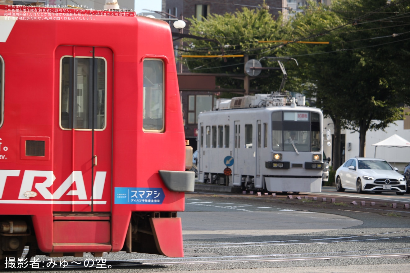 【豊鉄】モ780形782号 真っ白な姿で試運転の拡大写真