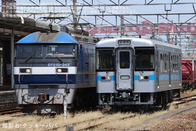を多度津駅で撮影した写真