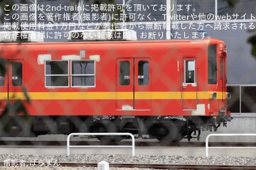 【東武】8000系8500型8577Fが車体補修をしている様子が目撃