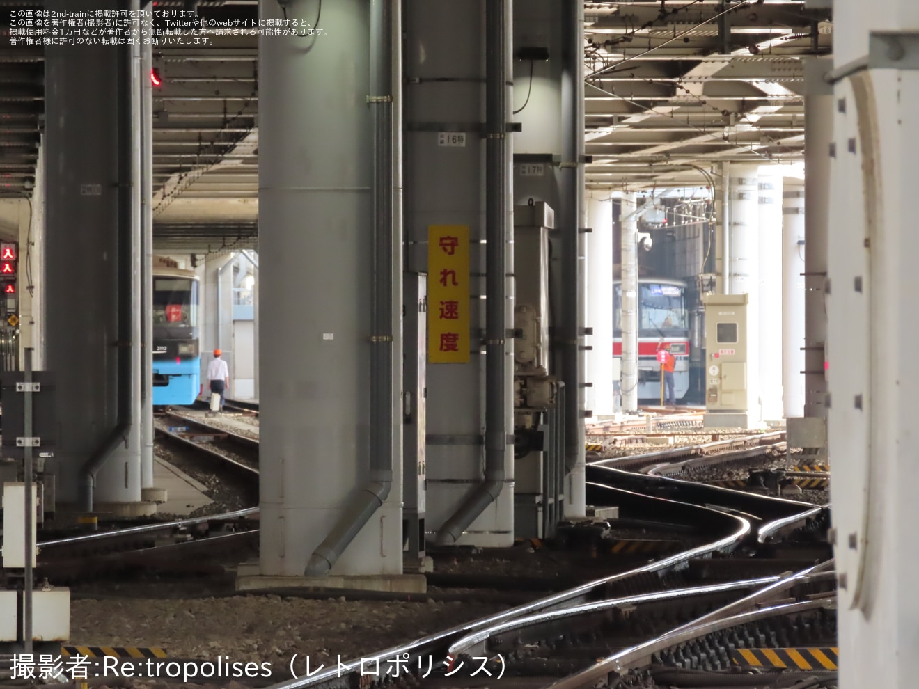 【東急】3000系3112Fが新塗装への外観変更作業が元住吉検車区にて実施の拡大写真