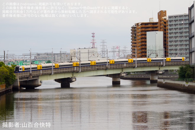 【JR東】255系マリBe-03編成使用 臨時特急「わかしお89号」を潮見～越中島間で撮影した写真