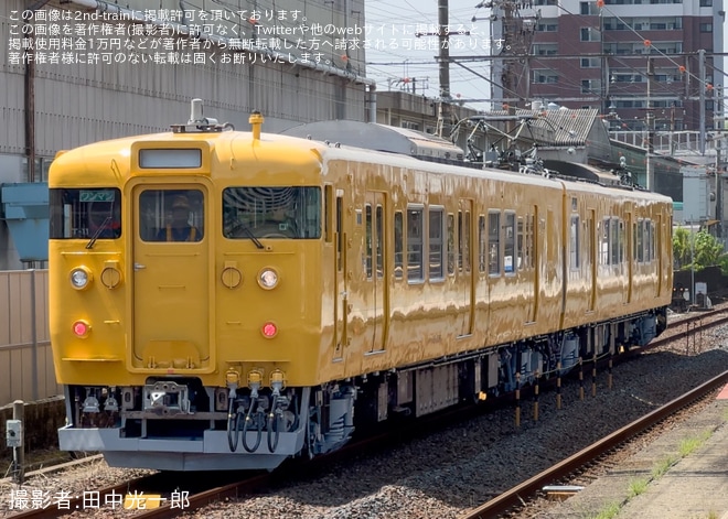 【JR西】115系T-11編成(T編成初の再延命工事施工車)下関総合車両所本所構内試運転を不明で撮影した写真