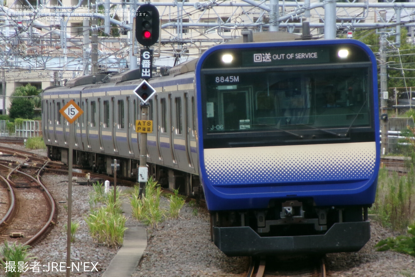 【JR東】E235系クラJ-06編成 東京総合車両センター出場回送の拡大写真