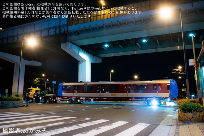 【近鉄】8400系L04廃車陸送を不明で撮影した写真