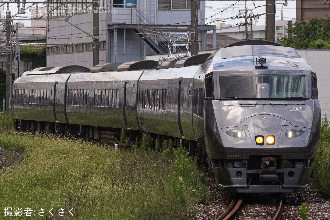 【JR九】787系Bo108編成小倉総合車両センター出場の拡大写真
