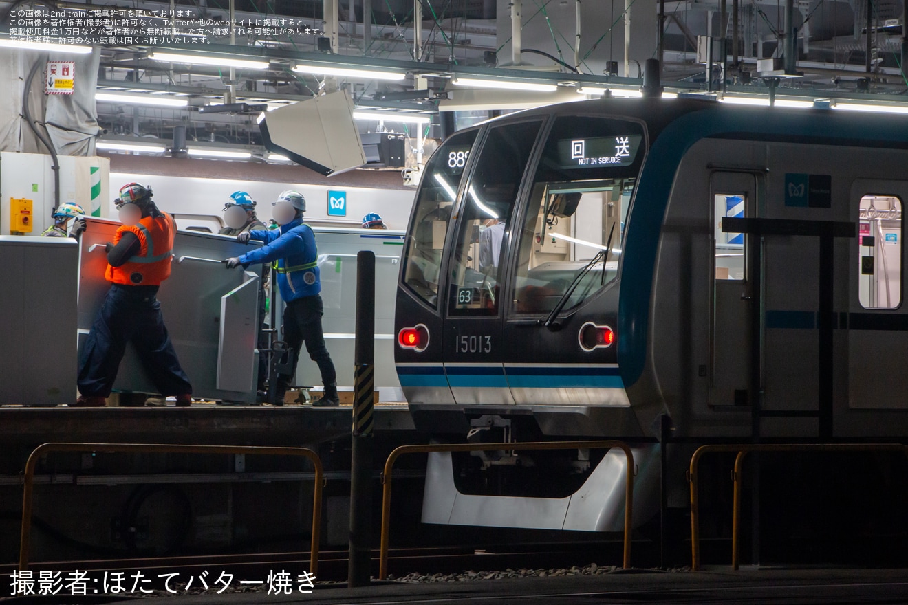 【メトロ】中野駅3番線にホームドアが設置の拡大写真