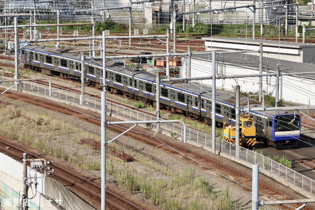 【JR東】E235系J-04編成東京総合車両センター入場回送の拡大写真