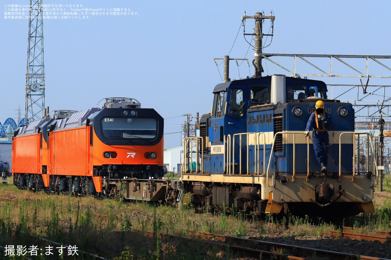 【台鉄】E500型E541+E542東芝府中事業所出場甲種輸送の拡大写真