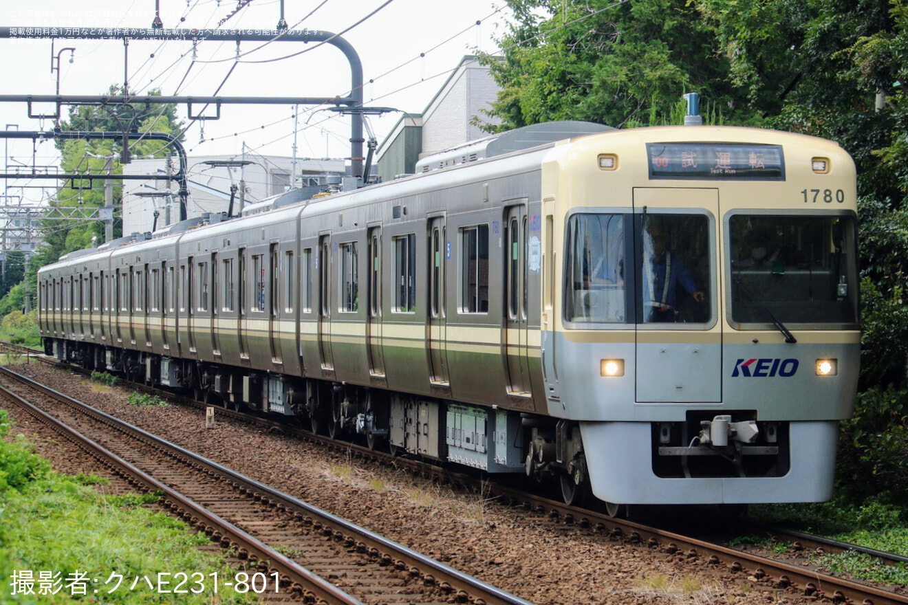 【京王】1000系1780F(アイボリーホワイト)リニューアル工事を終えて富士見ヶ丘出場試運転の拡大写真