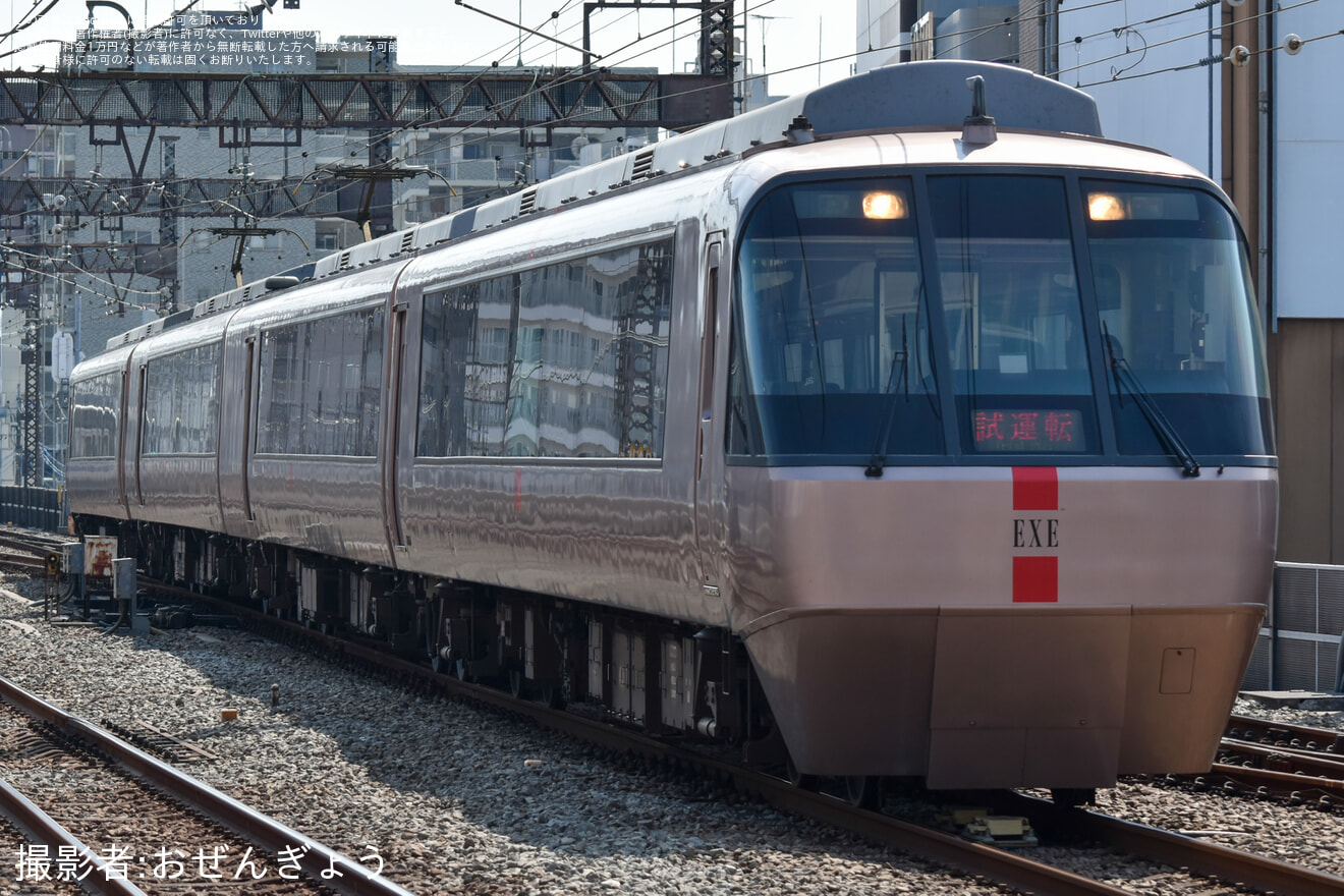 【小田急】30000形30057F(30057×4)車輪交換試運転の拡大写真