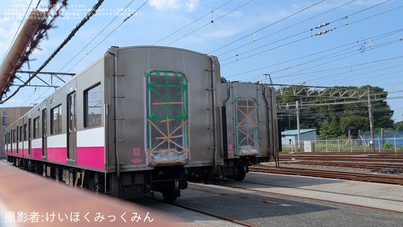 【新京成】N800形N828編成が入場しカラー変更作業開始かの拡大写真