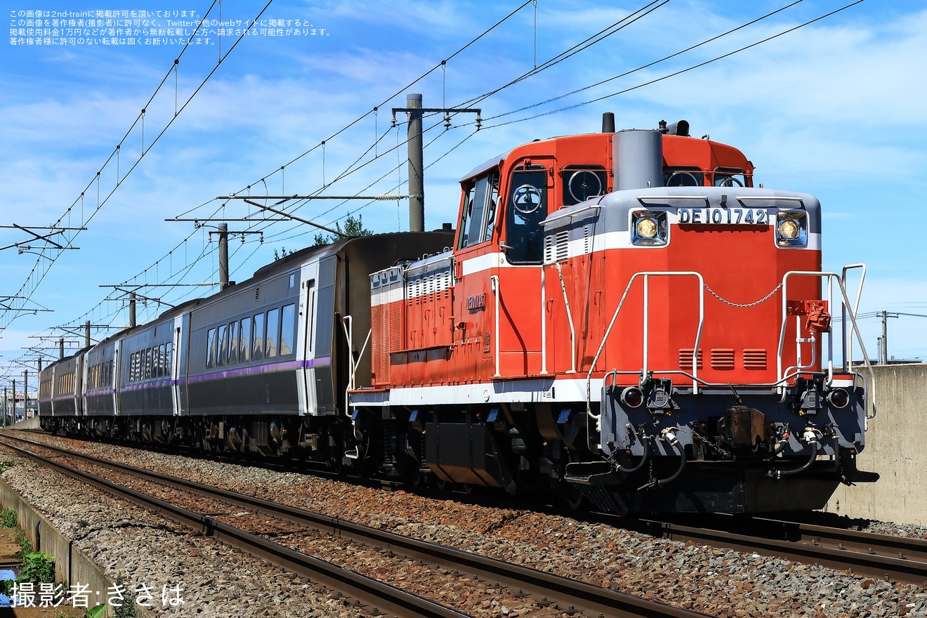 【JR北】キハ260-1332+ST-1224+ST-1211編成苗穂工場入場回送の拡大写真