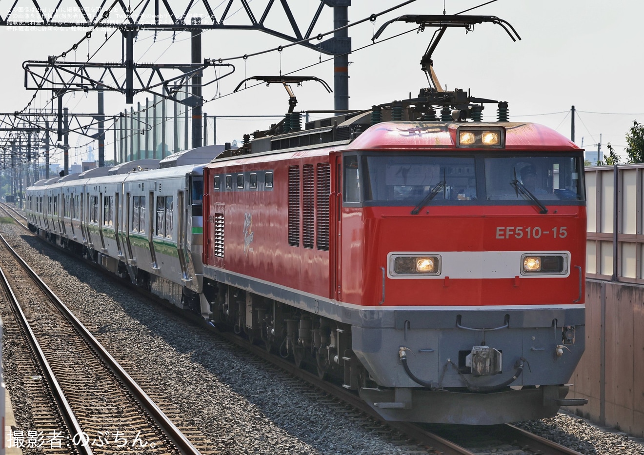 【JR北】733系B-4107編成+B-4207編成甲種輸送の拡大写真