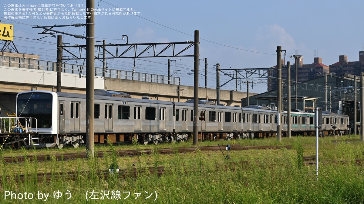 JR東】E501系5両編成中4両の前面帯や側面帯が剥がされる |2nd