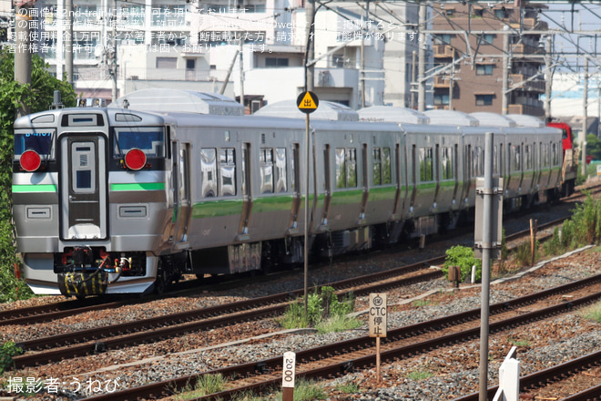 【JR北】733系B-4107編成+B-4207編成甲種輸送を東淀川駅で撮影した写真