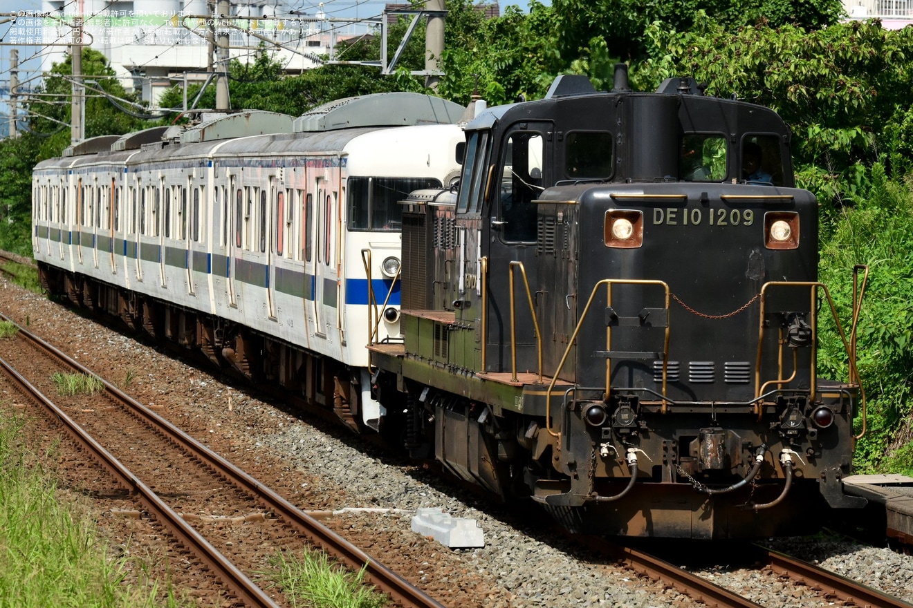 【JR九】415系Fo106編成小倉総合車両センターへ配給輸送の拡大写真