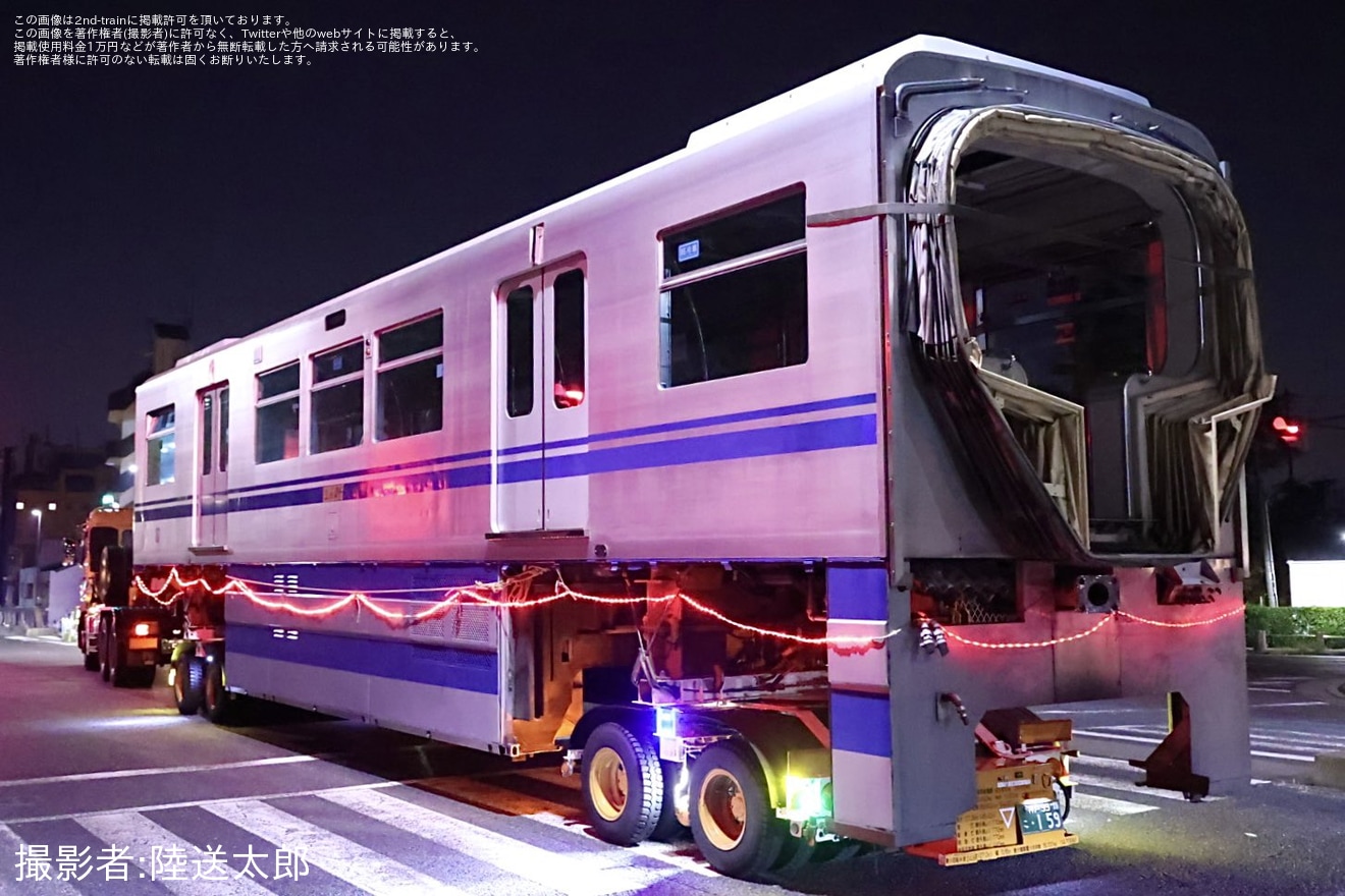【大モノ】1000系04編成が廃車・解体のため陸送の拡大写真