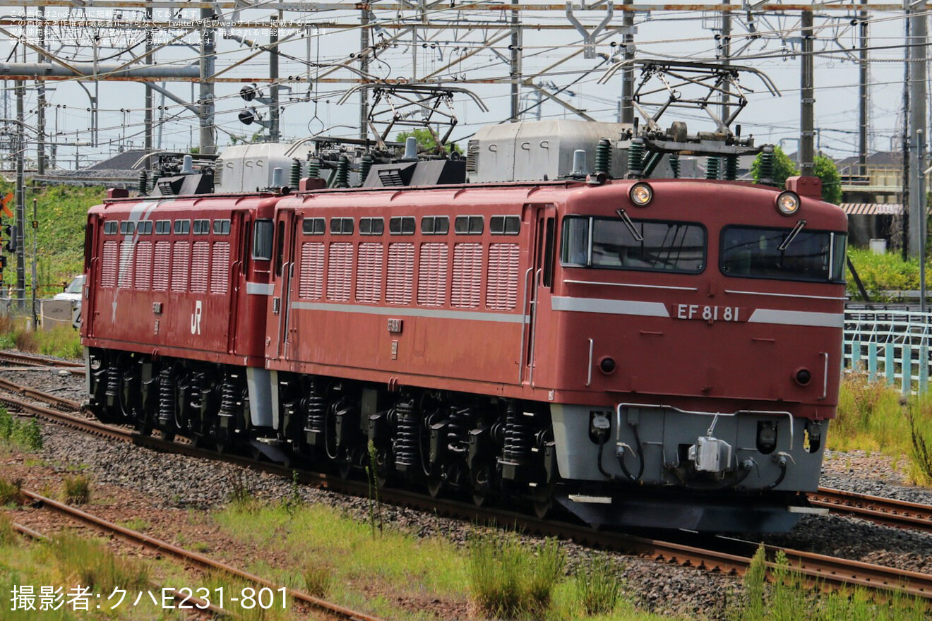 【JR東】EF81-81牽引でEF81-80が東北本線方面へ回送の拡大写真