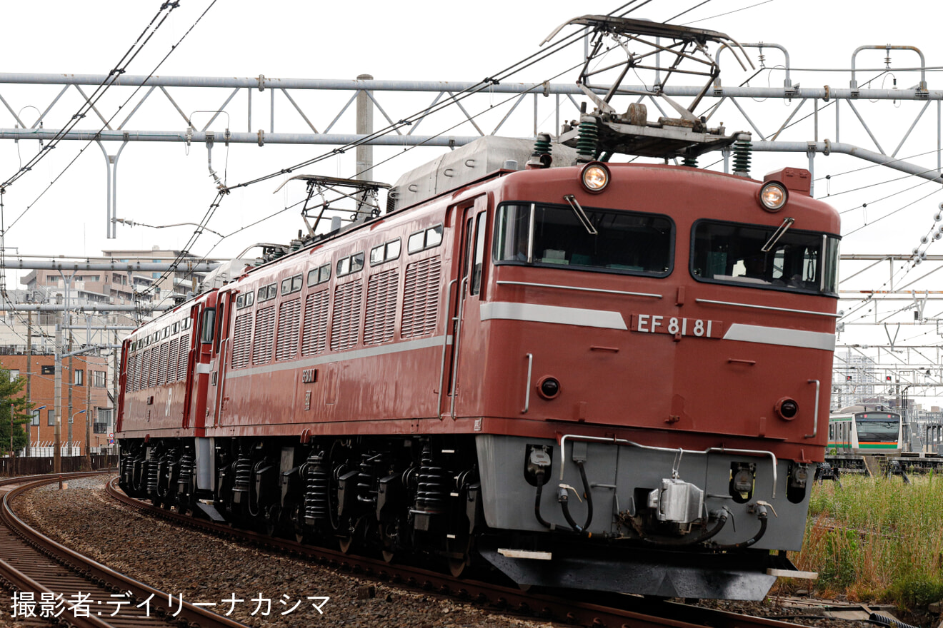 【JR東】EF81-81牽引でEF81-80が東北本線方面へ回送の拡大写真