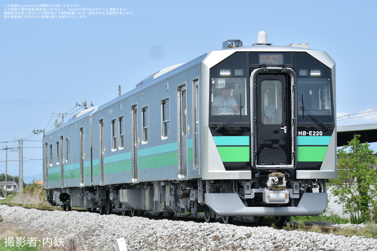 【JR東】HB220系2両八高線児玉まで試運転の拡大写真