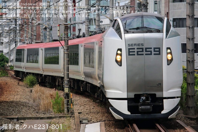 恵比寿駅で撮影された【JR東】E259系クラNe019編成 大宮総合車両センター出場回送