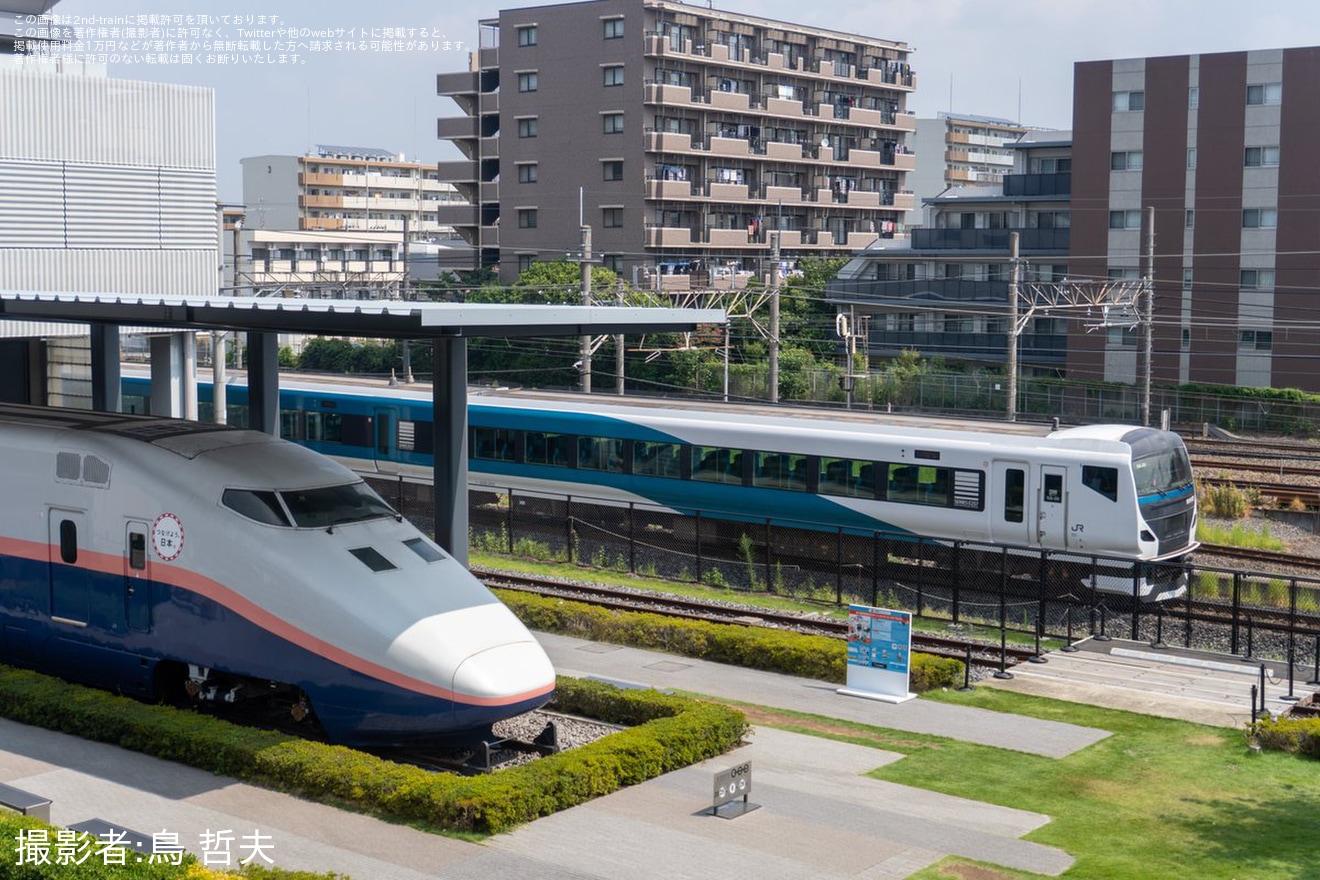【JR東】E257系2000番台NA-09編成が構内試運転の拡大写真