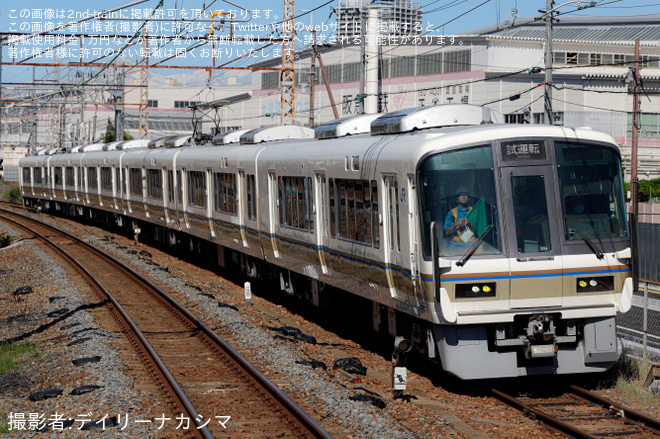 岸辺駅で撮影された【JR西】221系F04編成吹田総合車両所出場構内試運転