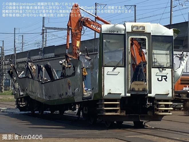 【JR東】キハ100-4が郡山総合車両センターで解体中