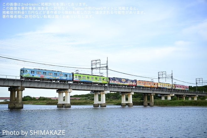 【近鉄】ラッピングトレイン「台北へ行こう!列車」運行開始を宮町～小俣間で撮影した写真