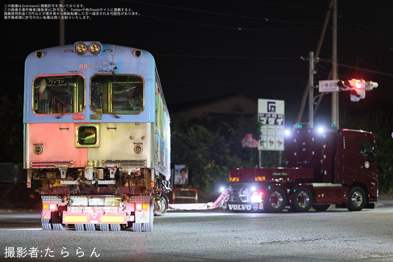 【北鉄】8000系8801編成8811号車陸送の拡大写真