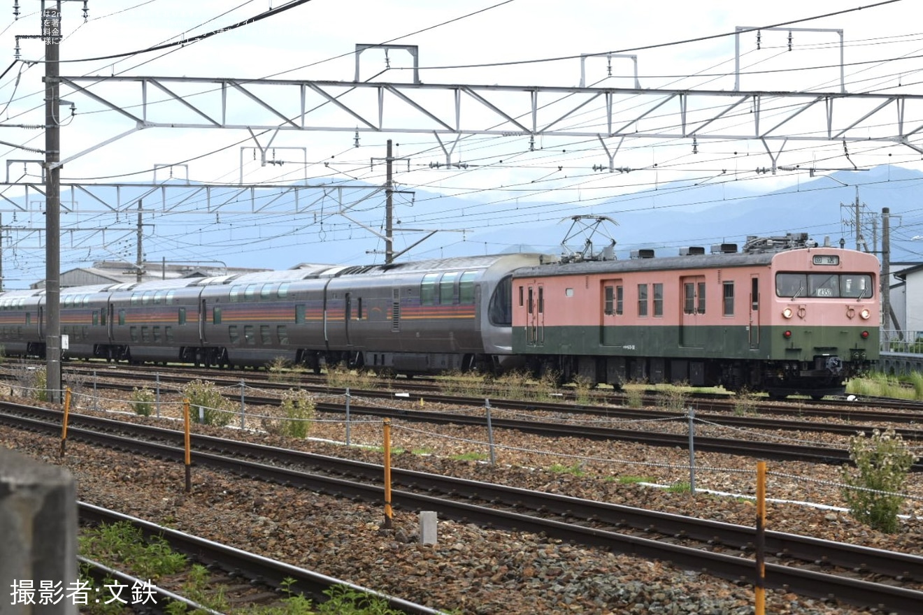 【JR東】E26系「カシオペア」客車7両がクモヤ143牽引で構内入換の拡大写真