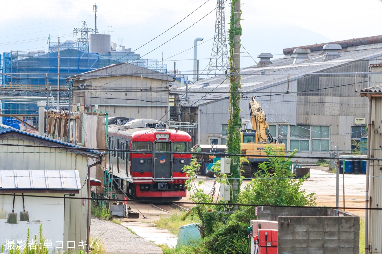 【しな鉄】115系S10編成が長野総合車両センターの解体線への拡大写真