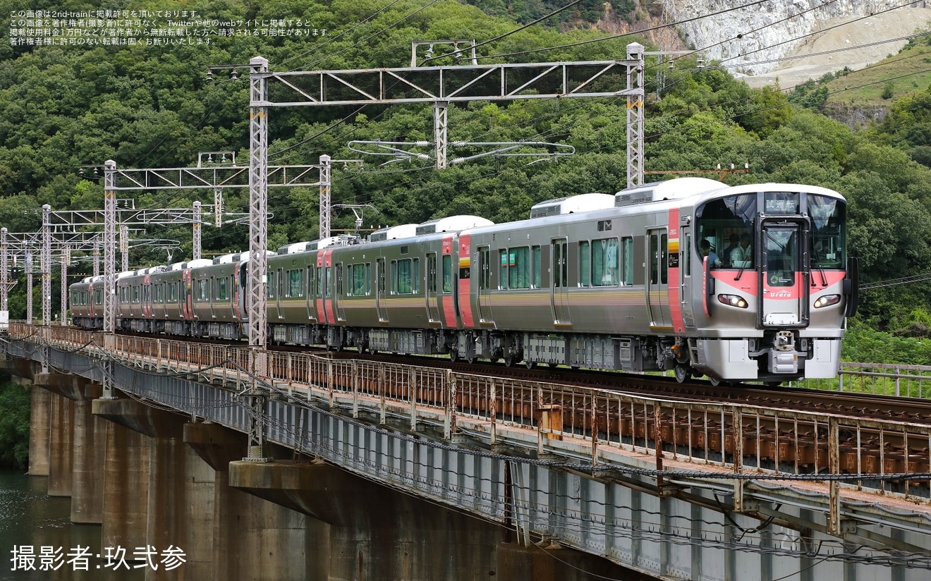 【JR西】227系R27+L37+L38編成が岡山地区で試運転の拡大写真