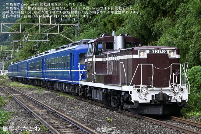 【JR東】DE10-1705牽引による12系救援回送