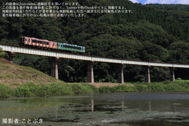 【JR東】「横手駅開業120周年記念号」乗車「キハ110系で行く鉄道古物ツアー」が催行を不明で撮影した写真