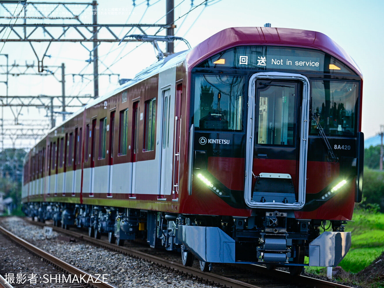 【近鉄】8A系8A20 五位堂検修車庫出場回送の拡大写真