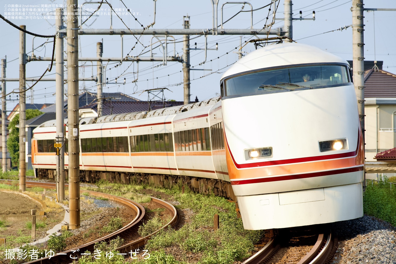 【東武】東武100系107Fが小山車両センターから返却回送の拡大写真