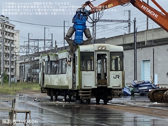 【JR東】キハ100-7が郡山総合車両センターで解体中