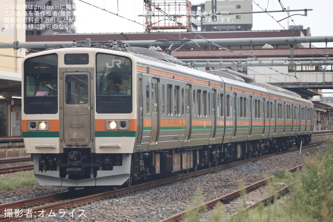 【JR東】211系タカA32編成 大宮総合車両センター出場回送を鴻巣駅で撮影した写真