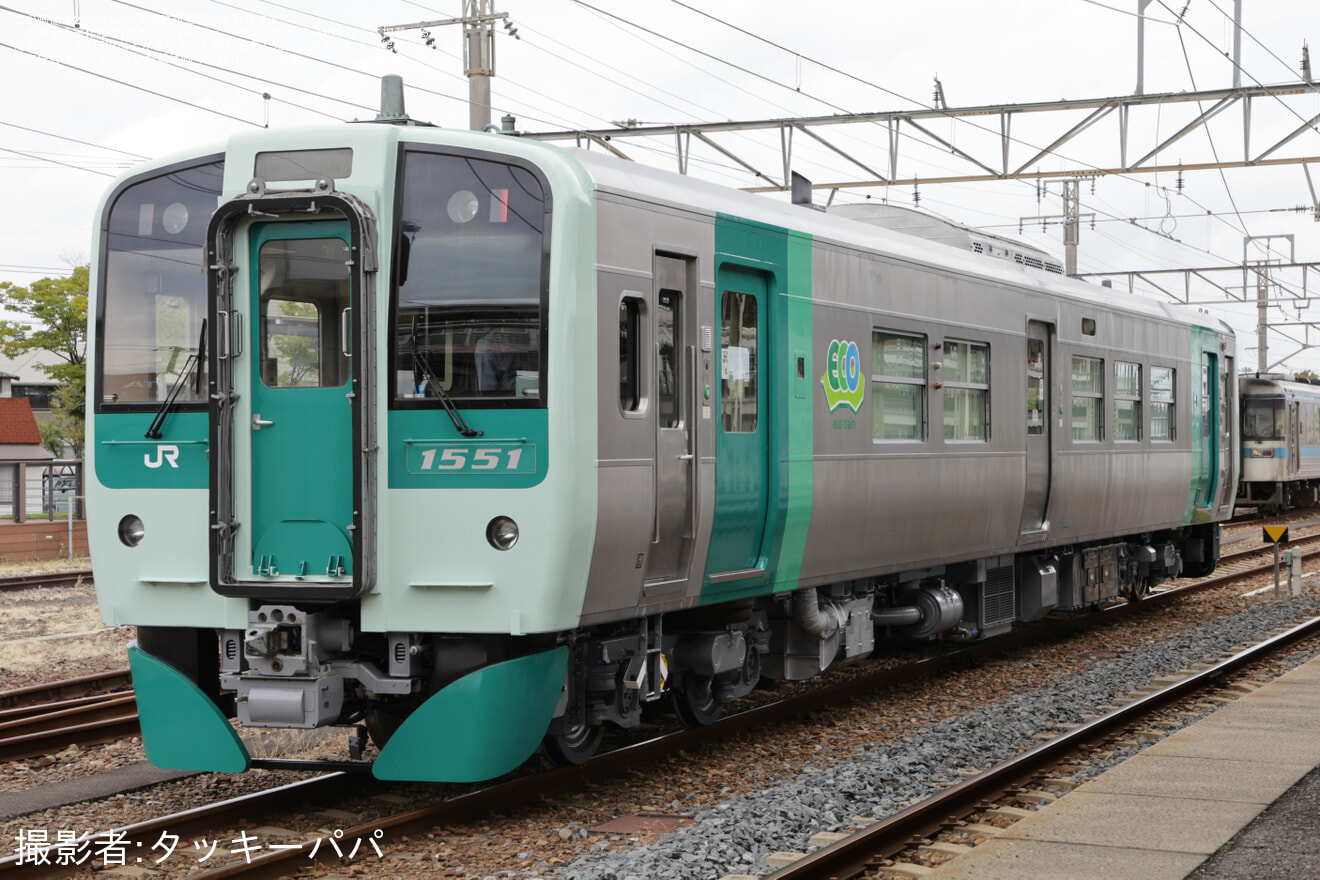 【JR四】1500形気動車1551号車が全般検査を終えて多度津工場出場の拡大写真